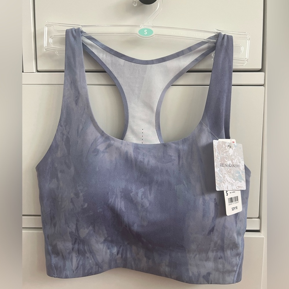 Uniqlo Rei Nakanishi sports bra